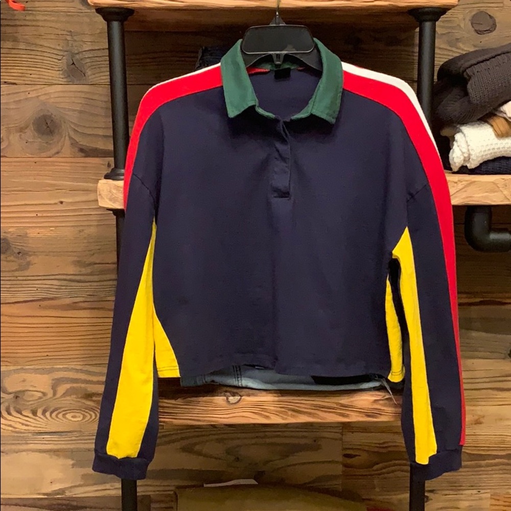 Urban outfitters polo cropped 90’s shirt- size M